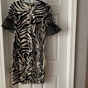 Blumarine black and white dress with a snazzy print. Very good condition !